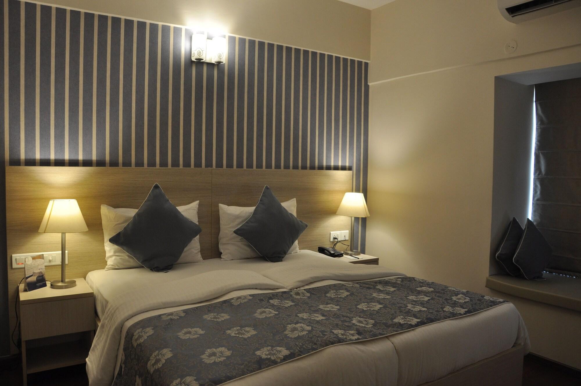 Starlit Suites Bangalore Kammasandra Kültér fotó